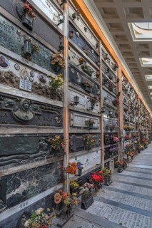 Covered tomb wall with floral decoration, Monumental Cemetery, Cimitero monumentale di Staglieno),