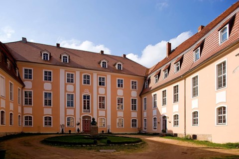 Reichstädt Castle is located in the centre of Reichstädt, a district of Dippoldiswalde, about 20 km