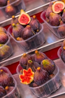 Figs at the Mercato Boquiera in Barcelona, Spain, Europe
