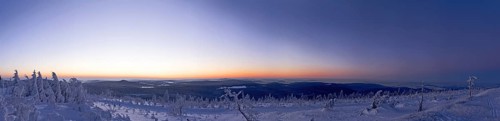 View from the snow-covered Fichtelberg to the Ore Mountains