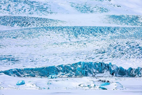 Glacier break in the snowy glacier lagoon Fjallsarlon, Sudurland, Iceland, Europe