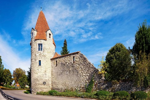 Old town wall with Maderturm, south-western corner tower of the ring wall from 1350, reconstructed