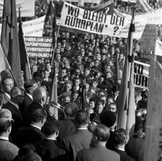 A wave of outrage swept the Ruhr area when the Hansa mine was closed, here during demonstrations in