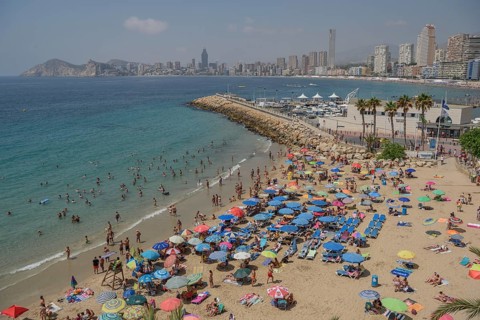 Tourists at the Playa Mal Pas, Benidorm, Province of Alicante, Costa Blanca, Spain, Europe