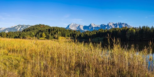 Geroldsee, behind it the Karwendel Mountains, Werdenfelser Land, Upper Bavaria, Bavaria, Germany,