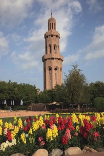 The Great Sultan Qabus Mosque in Muscat is the main mosque in Oman. It is considered one of the