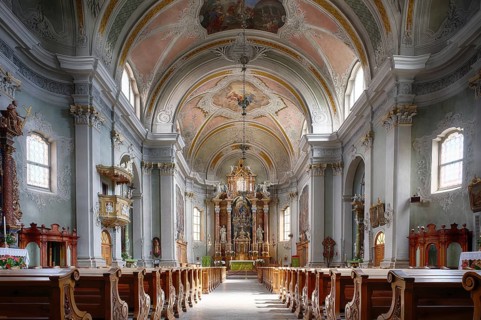 Nave, main altar, church Basilica Parrocchiale SS. Filippo e Giacomo, Cortina dAmpezzo, Province of