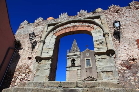 Place Forza di Agro, Church of Sant Agostino, also called Triad, from the 16th century, Chiesa