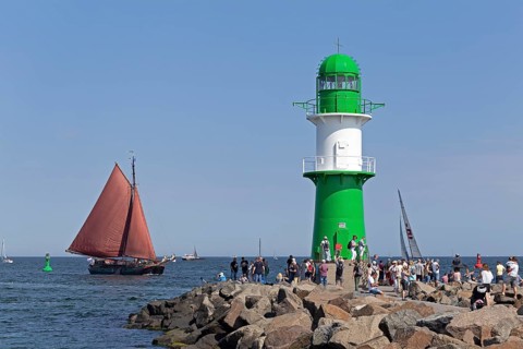 Sailing ship, pier light, Unterwarnow, Hanse Sail, Warnemünde, Rostock, Mecklenburg-Western