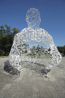 Sculpture Body of Knowledge by Jaume Plansa 2010, letters, numbers, chaos, tangle, University