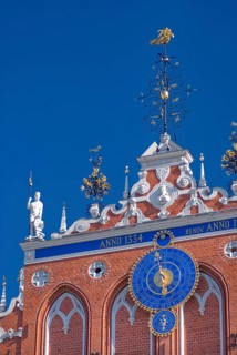 The Blackheads' House with the roof figures and the astronomical clock with moon phases, the signs