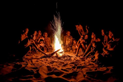 Bushmen of the Ju/' Hoansi-San sitting at the campfire, village //Xa/oba, near Tsumkwe,