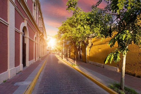 Mexico, Mazatlan, Colorful old city streets in historic city center near El Malecon promenade,