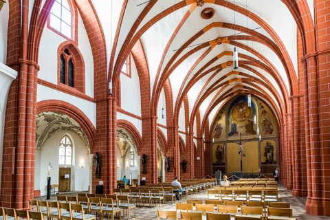 Interior view, Church of St Gangolf, Trier, Rhineland-Palatinate, Germany, Europe