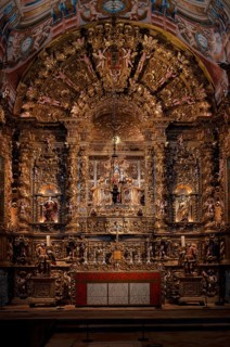 Interior view, altar with patron saint Anthony and baby Jesus, Igreja de Santo António church,