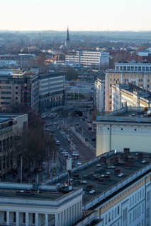 Ernst-Reuter-Allee, city traffic, city centre, Magdeburg, Saxony-Anhalt, Germany, Europe