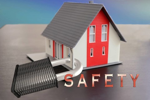 Symbolic image, security, lock, burglary, theft, robbery, liability insurance, household contents