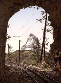 Gornergrat Bahn, das Matterhorn aus dem Tunnel, Wallis, Alpen, Schweiz / Gornergrat Railway, the