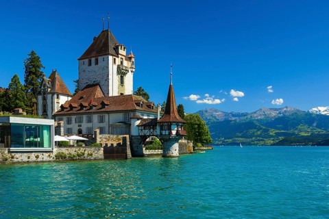 Oberhofen Castle, Thun, Lake Thun, Switzerland, Europe