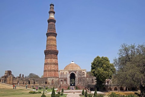 Qutub Minar, Qutb Minar, UNESCO World Heritage Site and tallest minaret in Delhi, India, Asia