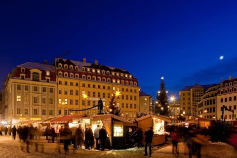 Christmas market on the Neumarkt