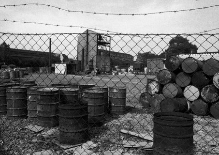 Partly in waters, toxic substances were disposed of on the premises of the chemical company Orm