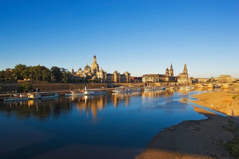 DEU Saxony Dresden Dresden Silhouette