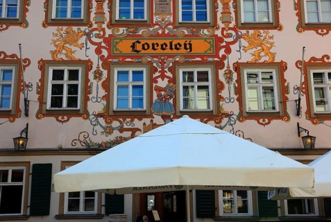 Painted house façade of the Loreley restaurant in the town centre, Coburg, Upper Franconia,