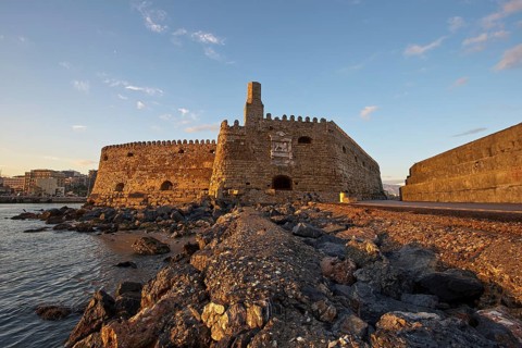 Sunset, evening light, backlight, Venetian sea fortress, Koules, Morosini, mountains, bronze sky,