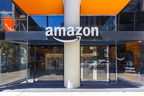 Amazon Pick up Store Pick up point for goods ordered online on the Internet in Chicago, USA, North