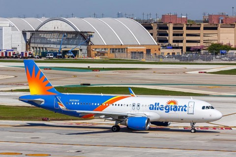 An Airbus A320 aircraft of Allegiant Air with the registration number N205NV at Chicago Midway