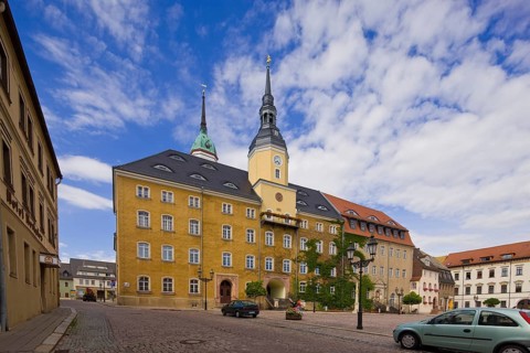 Roßwein is a small town in Saxony. The name comes from the Old Sorbian Rusavin. This goes back to