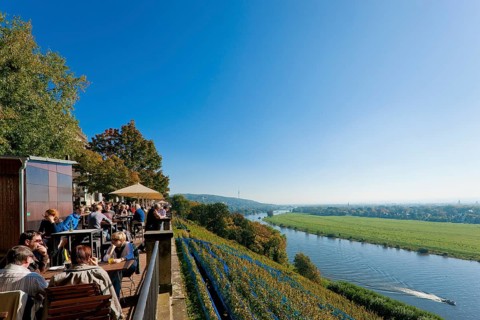 Lingnerschloss catering on the outdoor terraces