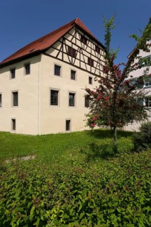 Building ensemble Münsingen Castle, on the left Old Castle, fruit box, town castle built around