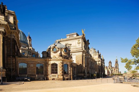 Building of the Saxon Art Association and the Academy of Fine Arts. Brühl's Terrace is an