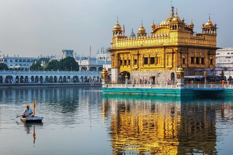 AMRITSAR, INDIA, AUGUST 26, 2011: Golden Temple Sri Harmandir Sahib Gurdwara in Amritsar, Punjab,
