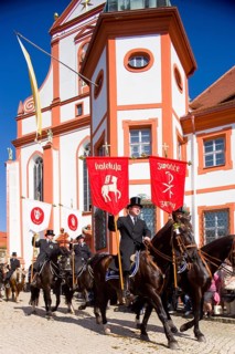 Every year at Easter there are about 5 processions in Lusatia, each with about 200 riders. The