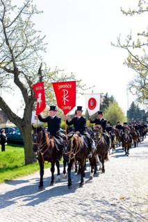 Every year at Easter there are about 5 processions in Lusatia, each with about 200 riders. The