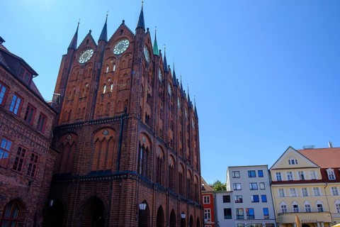 North side medieval town hall with Gothic show gables, UNESCO World Heritage Site, Alter Markt,