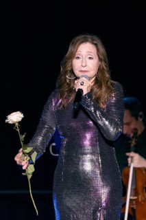 Vicky Leandros live on I love life! - My farewell tour! Tour at the Tempodrom in Berlin on 03.12