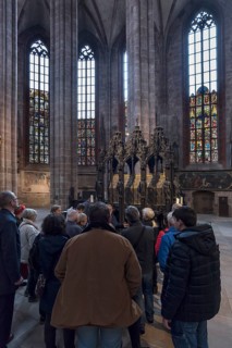 Guided tour of the Sebaldus Church, Nuremberg, Middle Franconia, Bavaria, Germany, Europe
