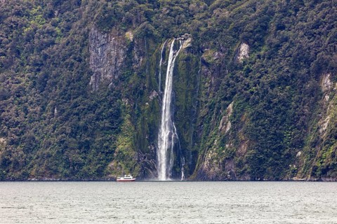 Stirling Falls, Milford Sound, Fiordland National Park, Neuseeland