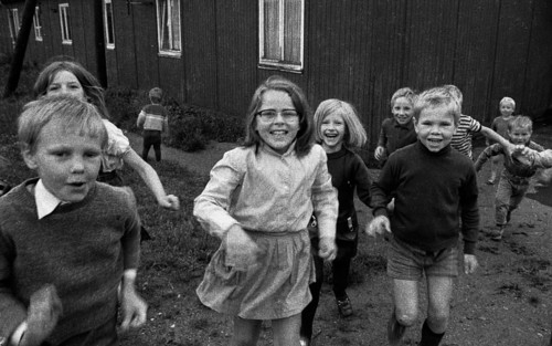Children, large families and single parents in a homeless shelter on 28.6.1971 in Hilden, Germany,