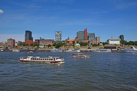Europe, Germany, Hanseatic City of Hamburg, St. Pauli, Landungsbrücken, Elbe, view over the Elbe to