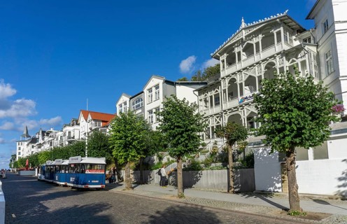 Houses, villas, in Wilhelmstraße, in the style of spa architecture, Baltic resort Sellin, Island of