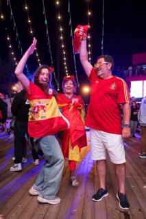 Fans of the Spanish football team at the Adidas fan zone at the Bundestag during the final match