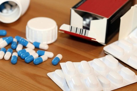 Close-up of different pharmaceutic pills and tablets (Close-up of different pharmaceutic pills and