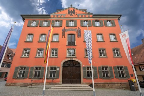 Private house for the postmaster and later mayor built in 1733, town council since 1855,