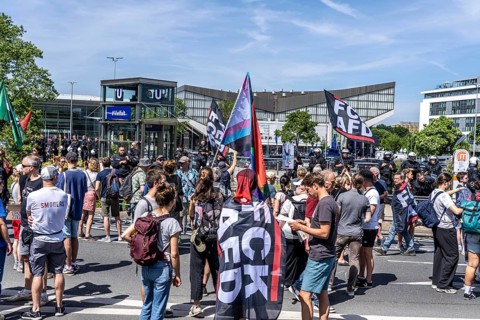 Demonstration against the AFD party conference in Essen, several tens of thousands of demonstrators