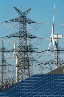 Line route, 380 KV extra-high-voltage line, wind turbine, solar roof of a company, energy mix, near